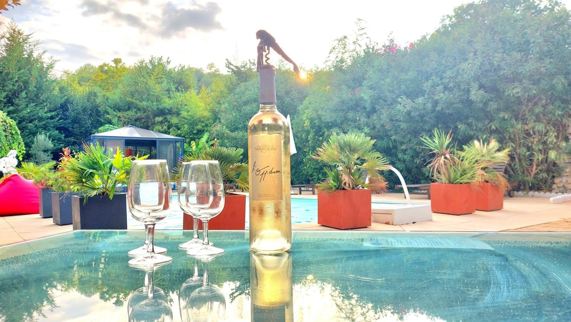 La Bergerie Du Moulin (Adults Only) Bed and Breakfast Taradeau Buitenkant foto