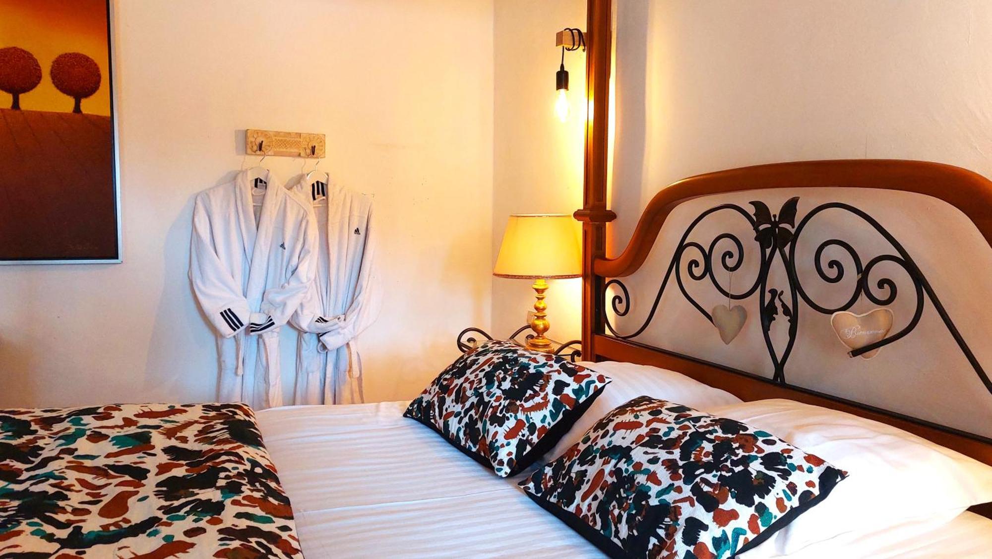 La Bergerie Du Moulin (Adults Only) Bed and Breakfast Taradeau Buitenkant foto